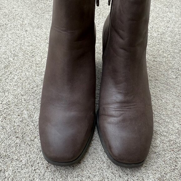 Lucky Brand Malvelia Brown Leather Stack Heel Size 7.5 Zip Booties Boots Ankle - Picture 6 of 13